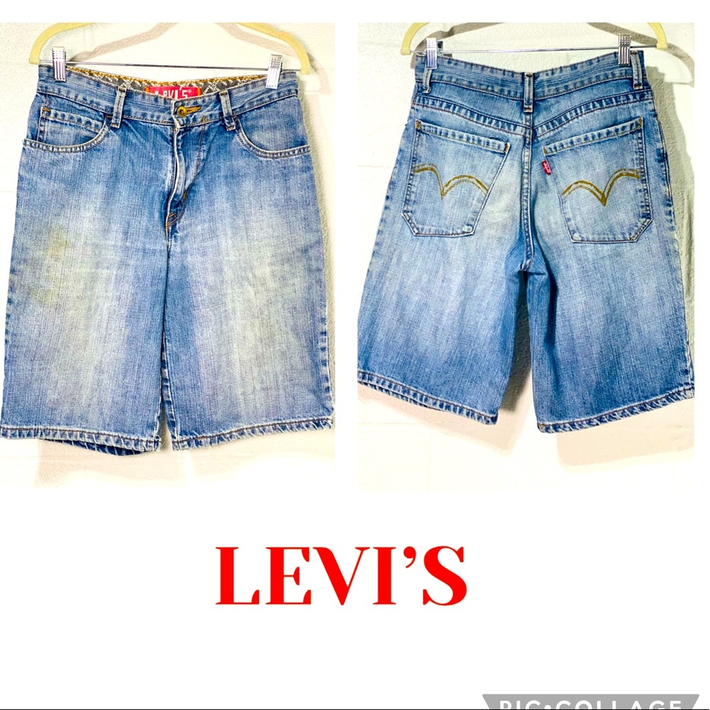 Vintage Baggy Blue Denim Distressed Levi”s Jean Shorts Size 27W
